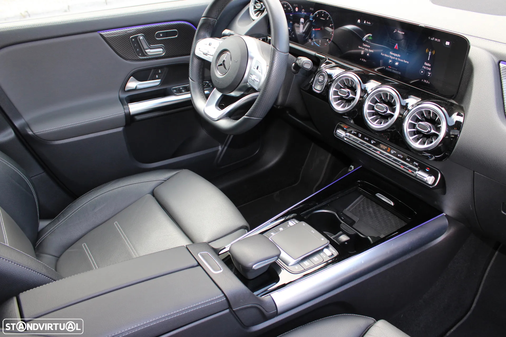 Mercedes-Benz GLA 200 AMG Line - 27