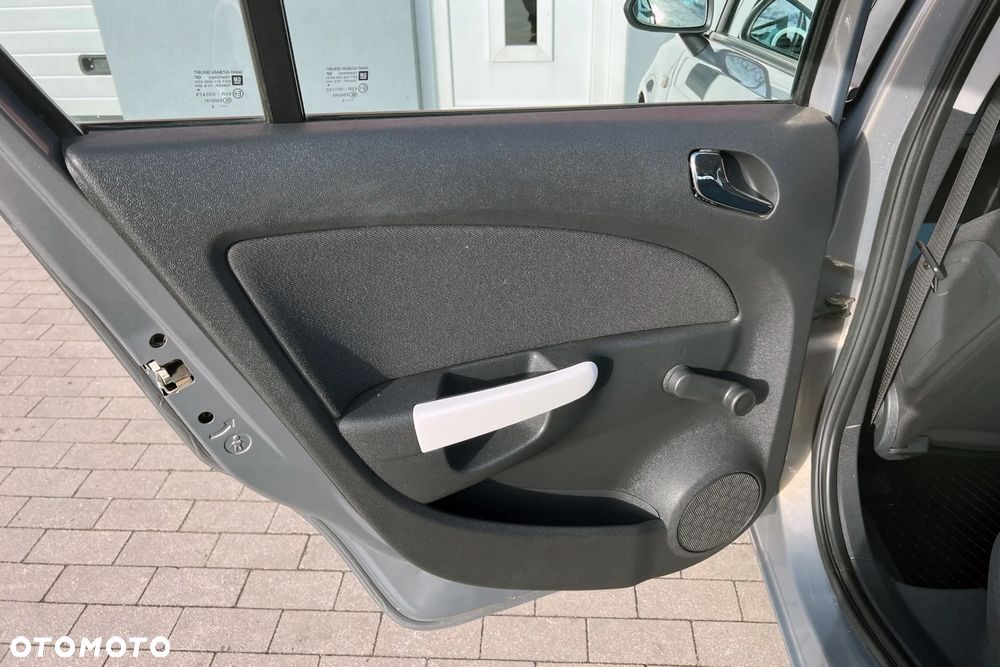 Opel Corsa 1.4 16V Active - 27