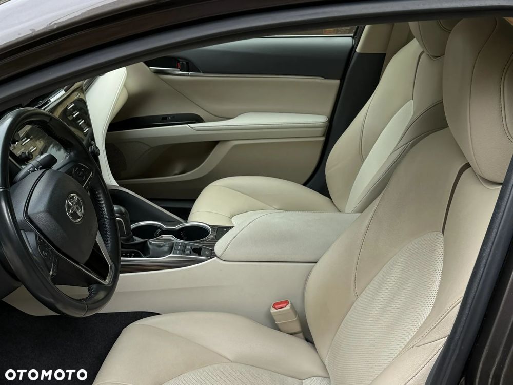 Toyota Camry 2020 photo 5