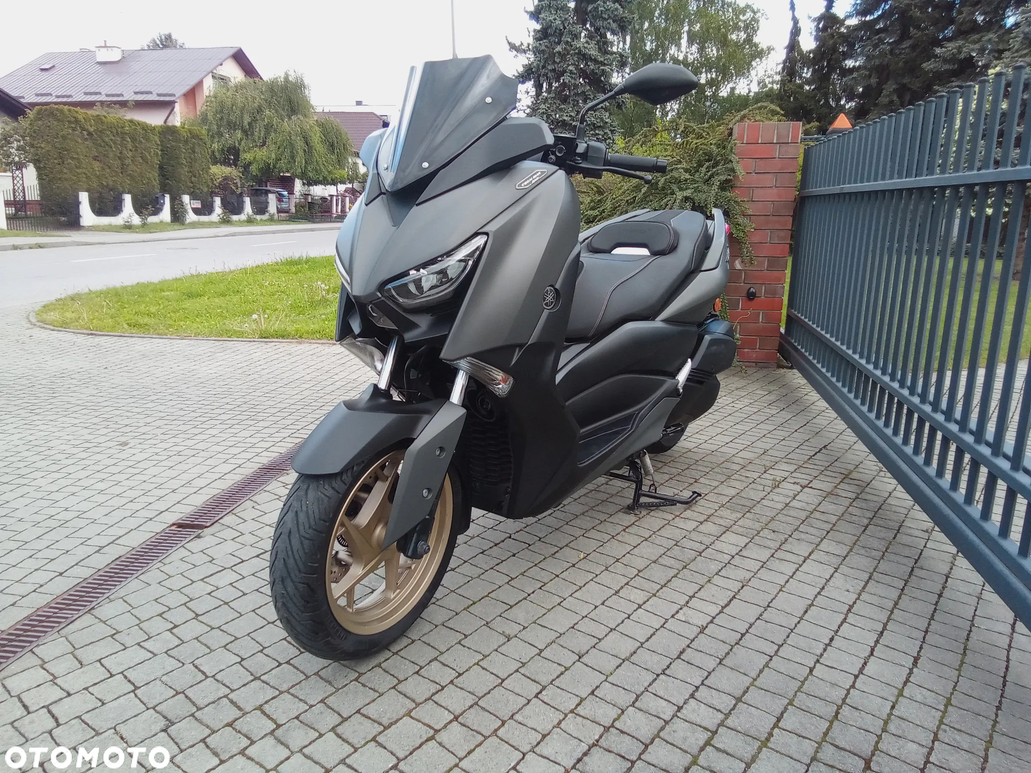 Yamaha X-max - 8