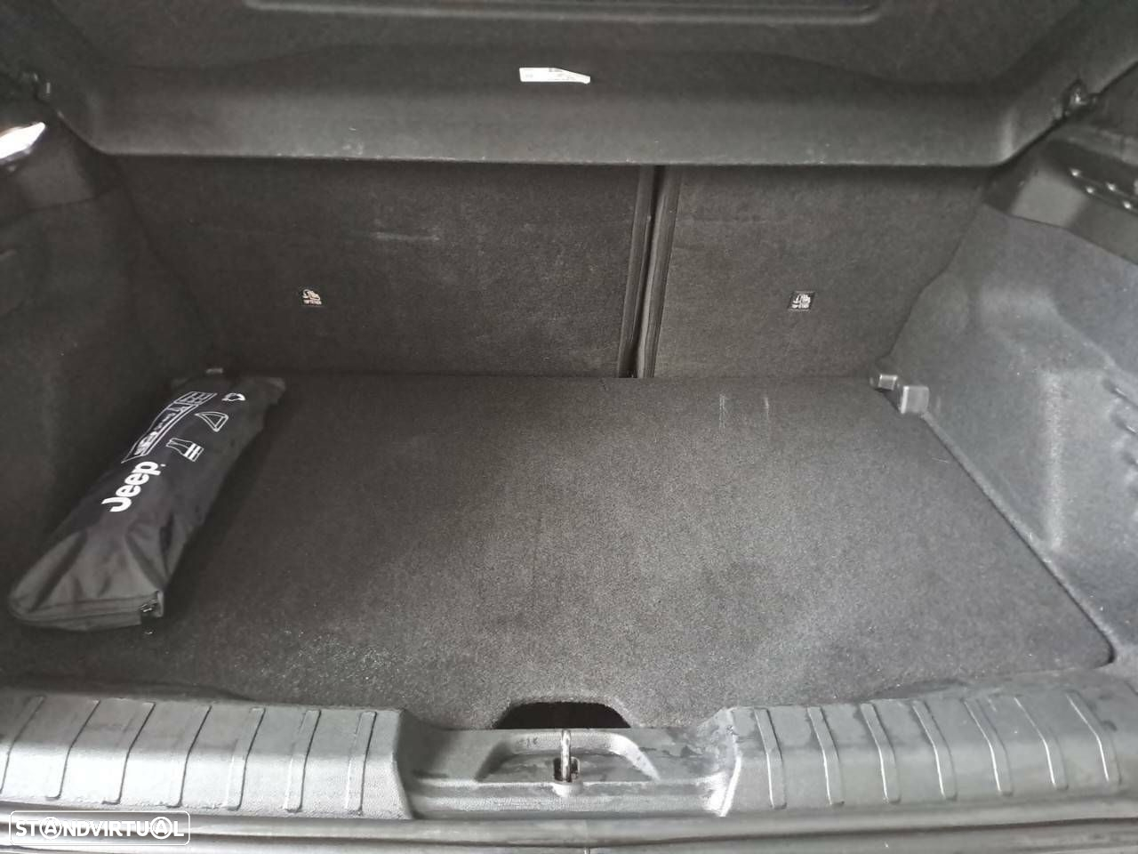 Jeep Avenger 1.2 GSE T3 Altitude - 6