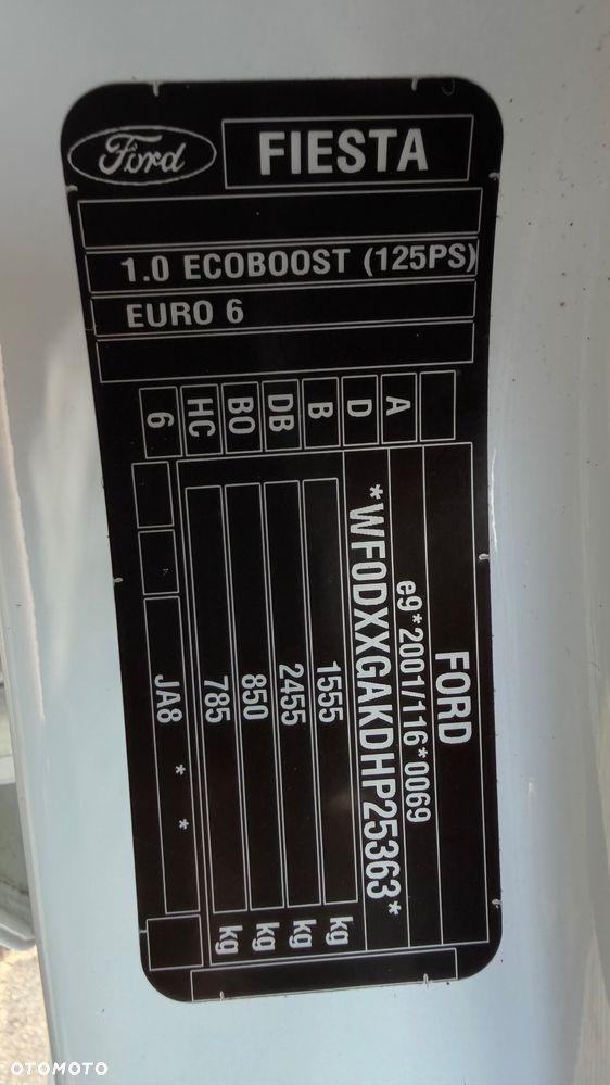 Ford Fiesta 1.0 EcoBoost S&S ST-LINE - 24