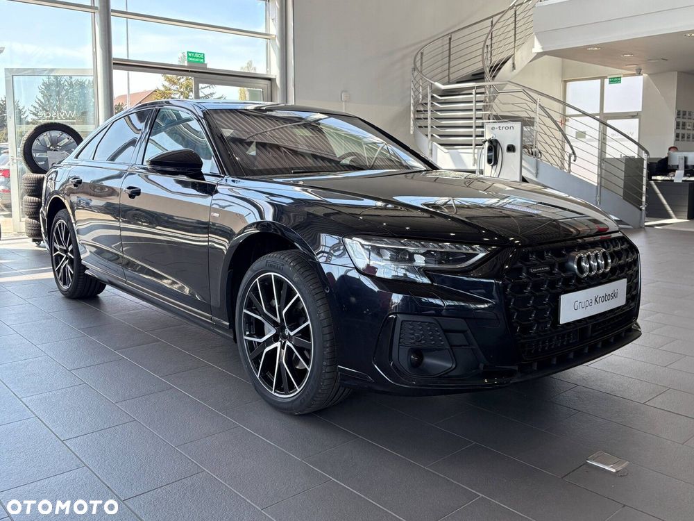 Audi A8 - 12