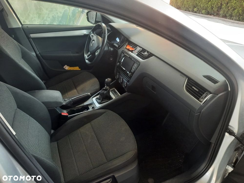 Skoda Octavia 1.6 TDI Ambition - 8