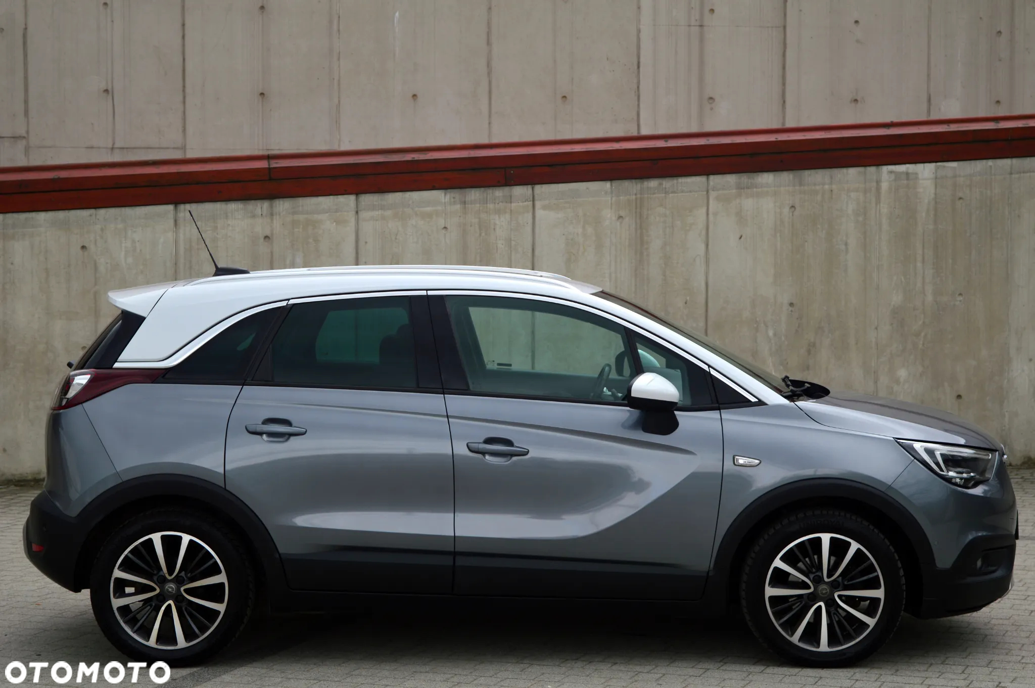 Opel Crossland X - 8