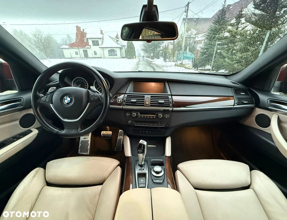 BMW X6 xDrive50i - 18