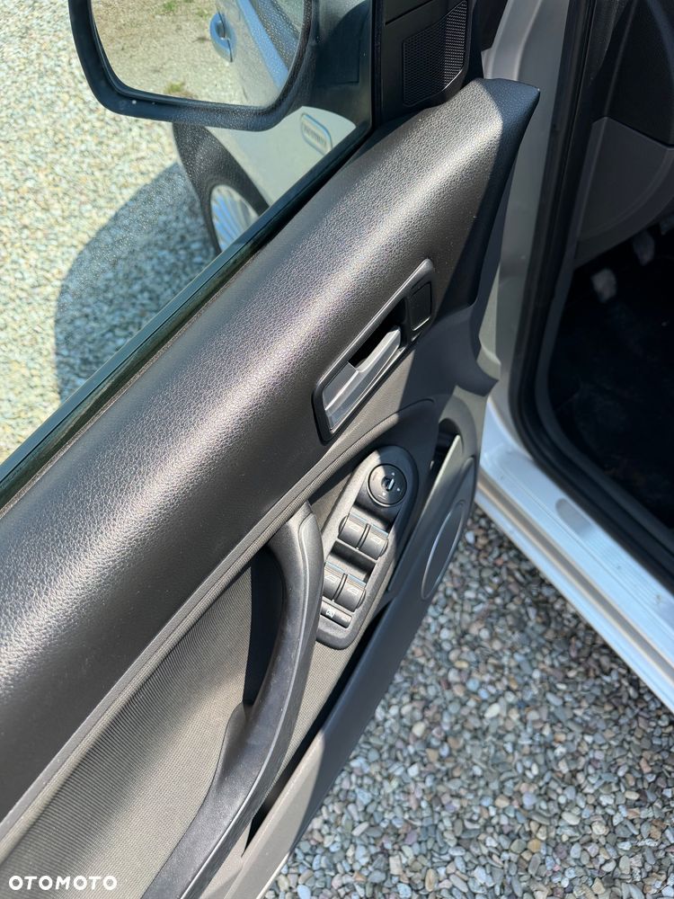 Ford C-MAX - 19