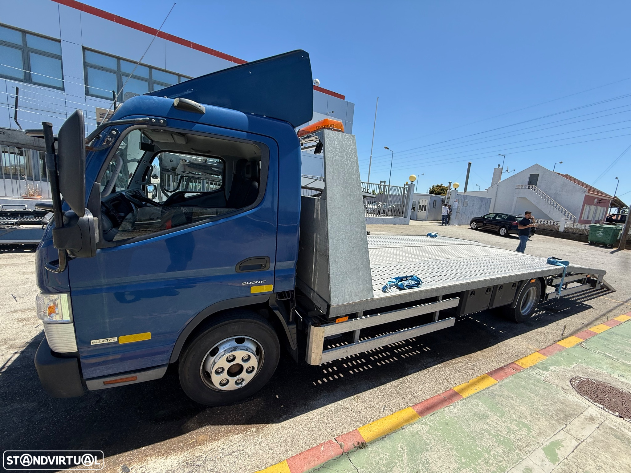 Mitsubishi Fuso Canter - 2