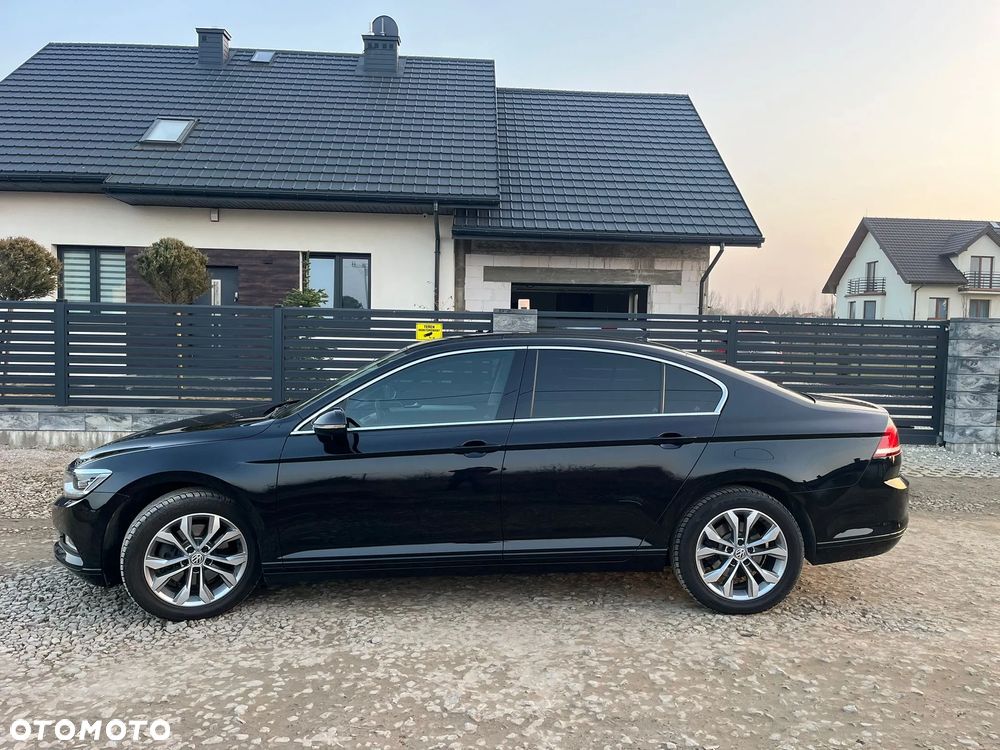 Volkswagen Passat - 13