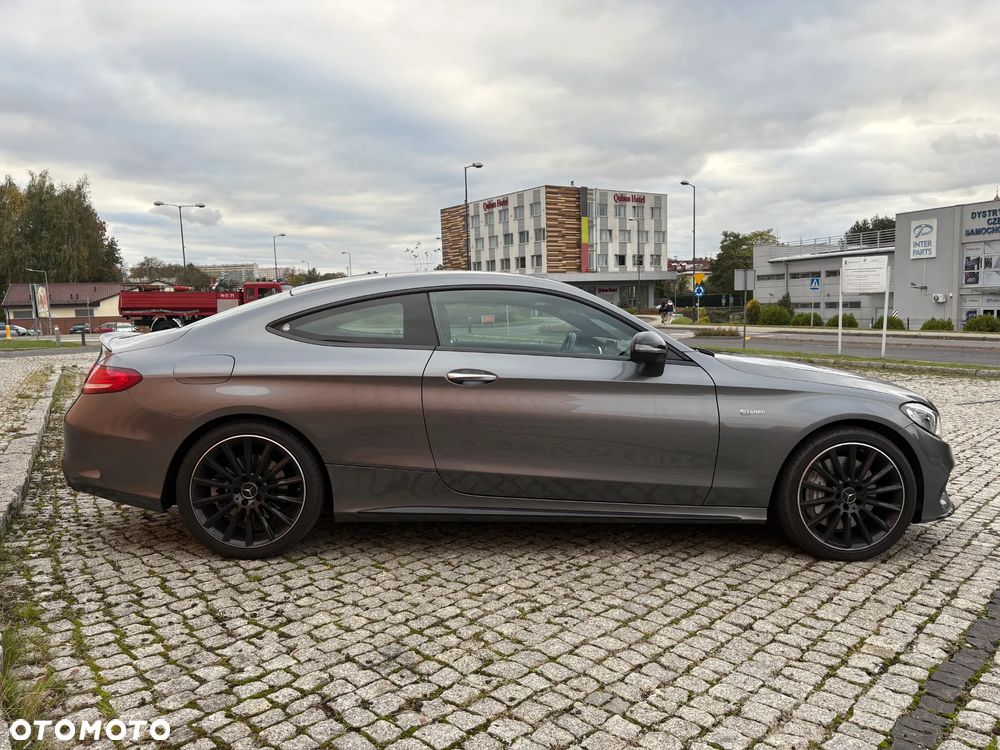 Mercedes-Benz Klasa C AMG 43 4Matic 9G-TRONIC Night Edition - 7