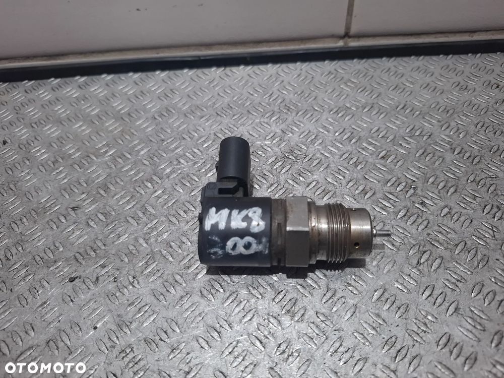 Regulator Czujnik ciśnienia paliwa Ford Transit MK8 Eco blue 2021 rok - 1
