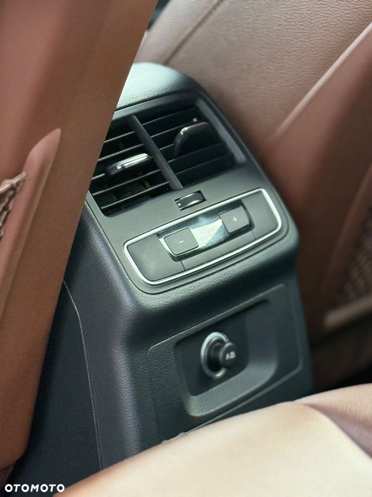 Audi A4 Allroad 2.0 TDI Quattro S tronic - 28