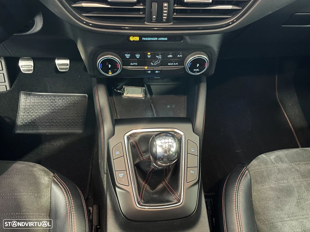 Ford Kuga 1.5 EcoBoost ST-Line X - 11