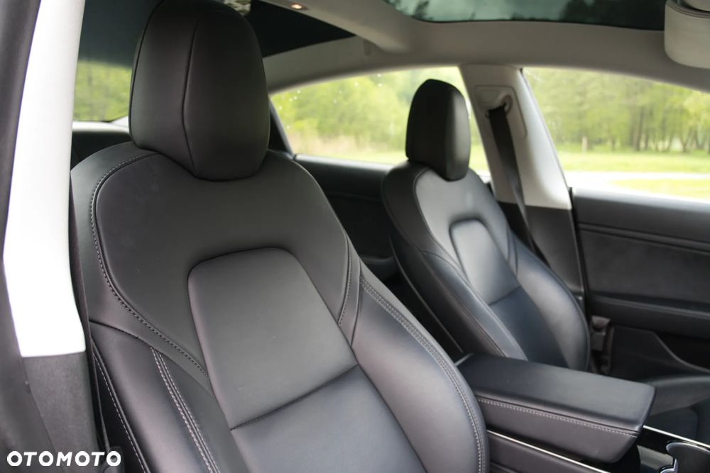 Tesla Model 3 Standard Reichweite Plus Hinterradantrieb - 14