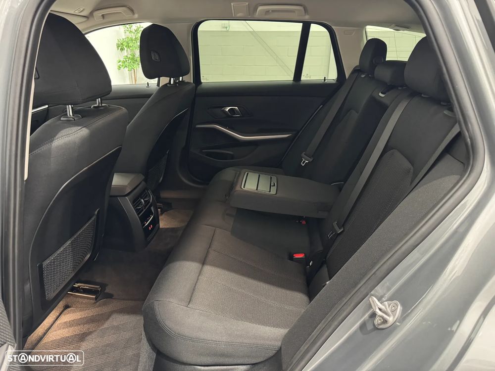 BMW 320 e Corporate Edition Auto - 32