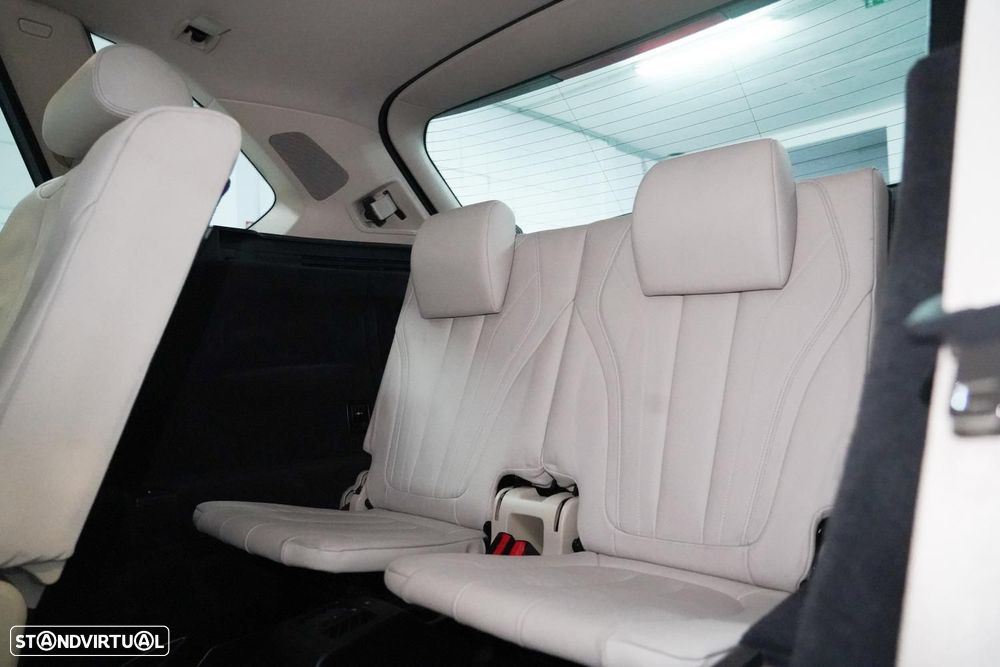 BMW X5 25 d sDrive Comfort 7L - 8