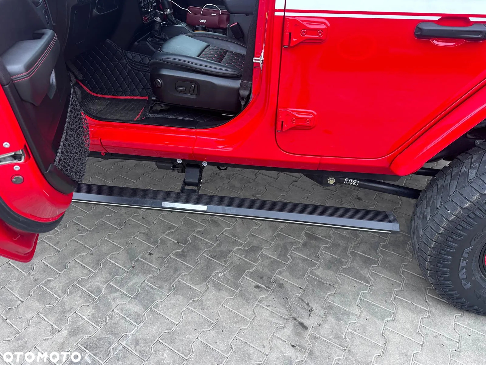 Jeep Wrangler - 12