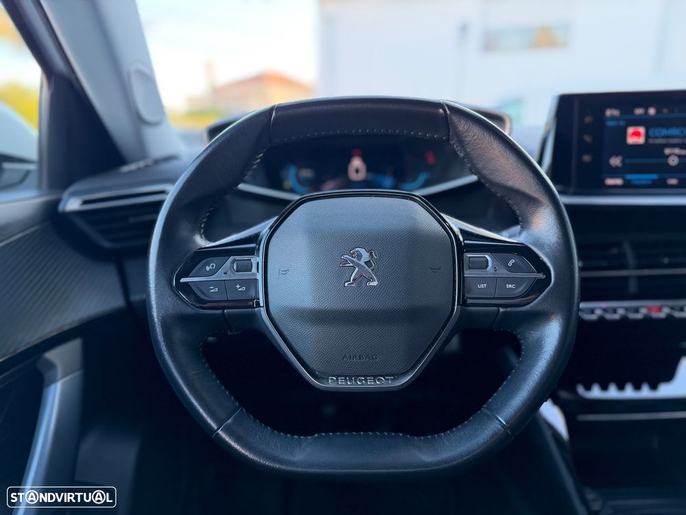 Peugeot 2008 1.2 PureTech Allure - 25
