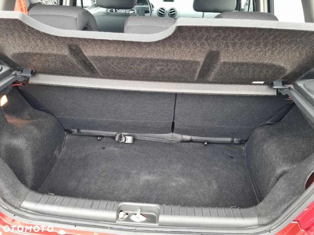 Chevrolet Aveo 1.2 16V Base - 17