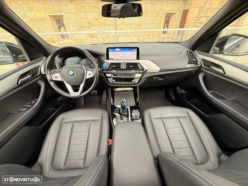 BMW iX3 Inspiring - 8