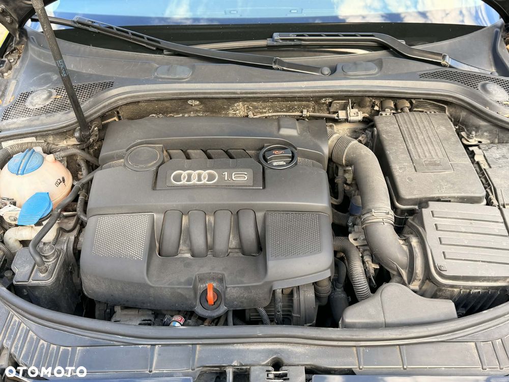 Audi A3 Sportback 1.6 Ambiente - 13
