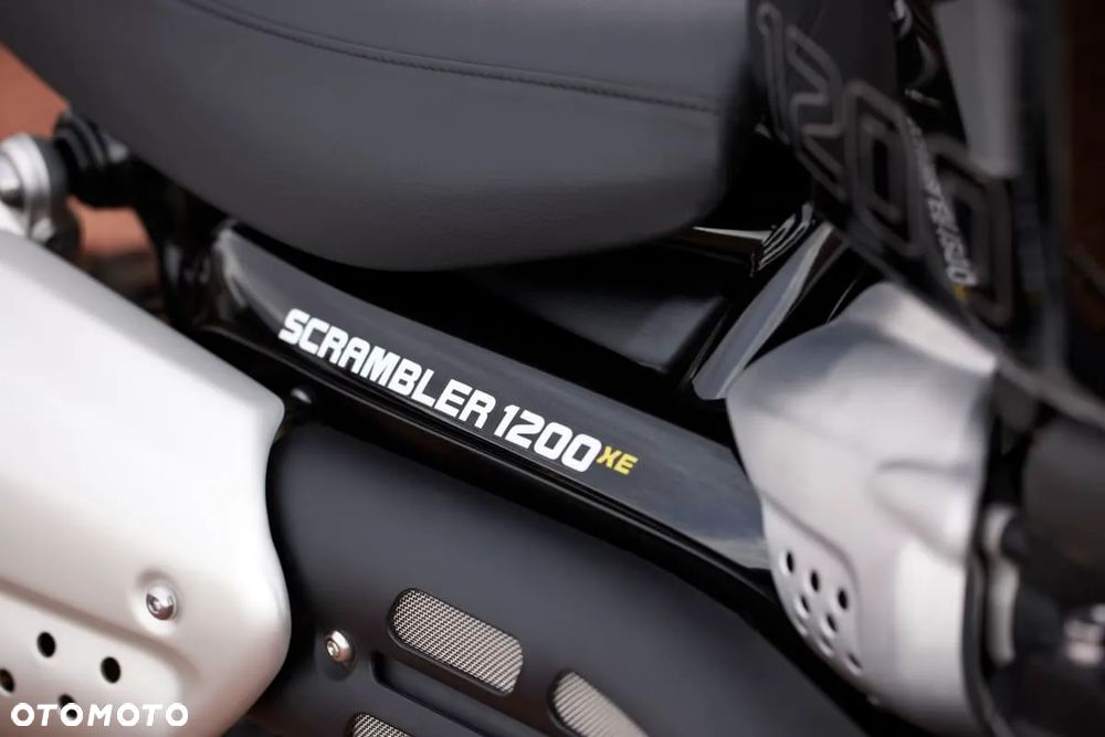 Triumph Scrambler - 12