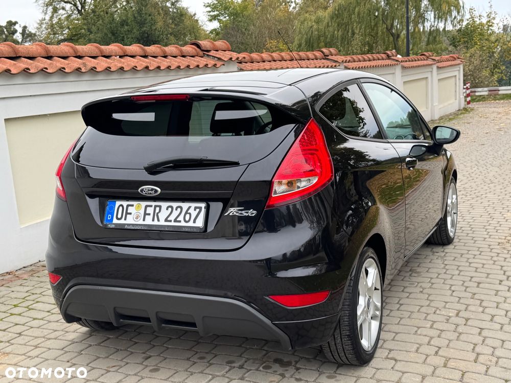 Ford Fiesta - 36