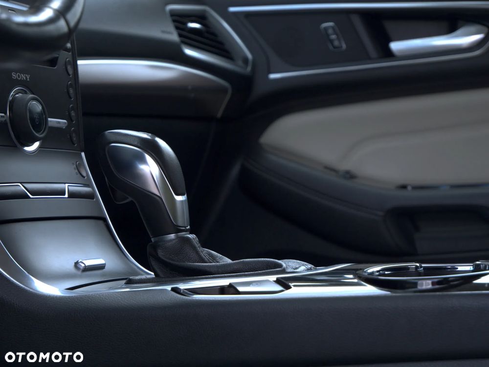 Ford S-Max 2.0 EcoBoost Titanium - 14