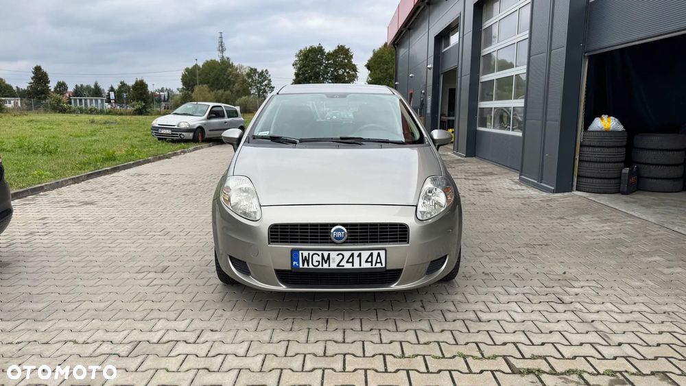 Fiat Grande Punto 1.4 8V Dynamic - 2