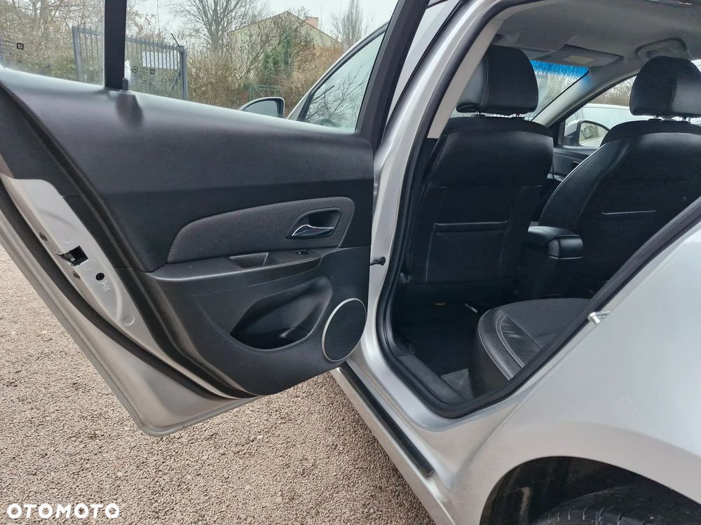 Chevrolet Cruze 1.4 T LTZ - 13