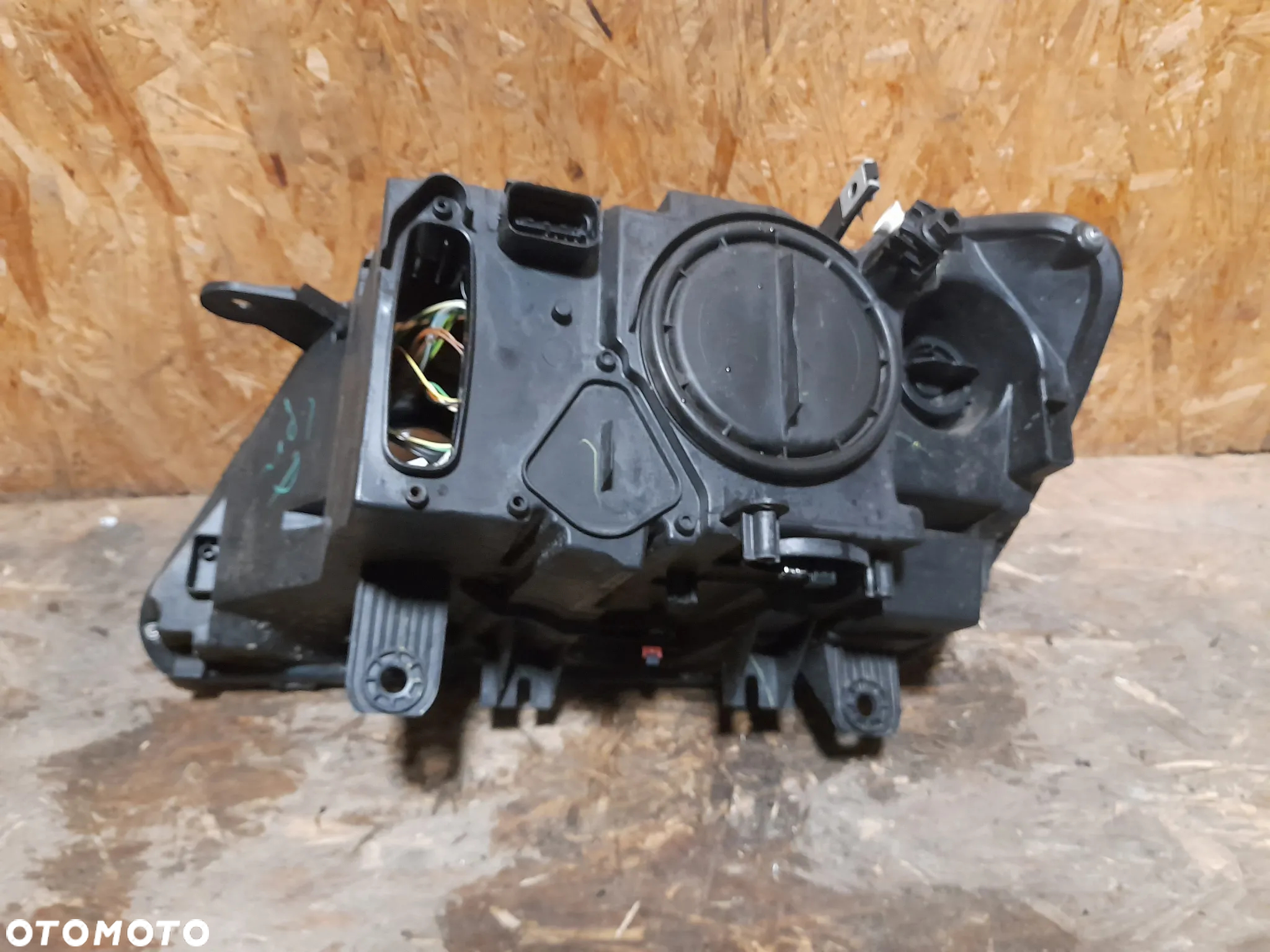 lampa reflektor prawy prawa x3 f25 7217298 - 3
