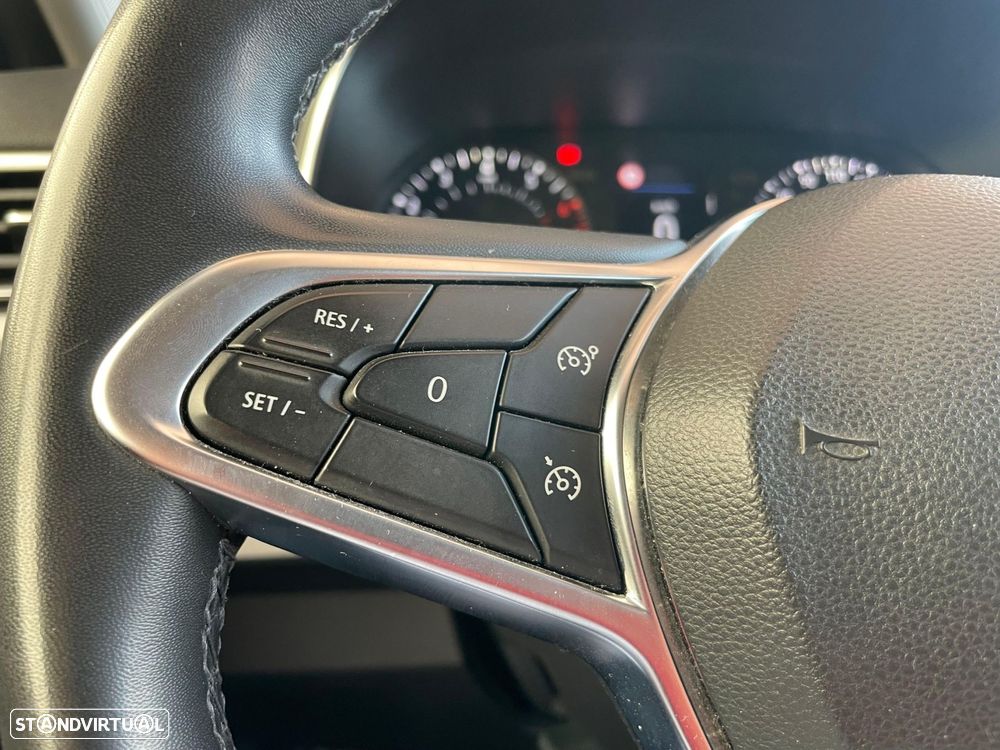 Renault Clio 1.0 TCe Evolution - 17