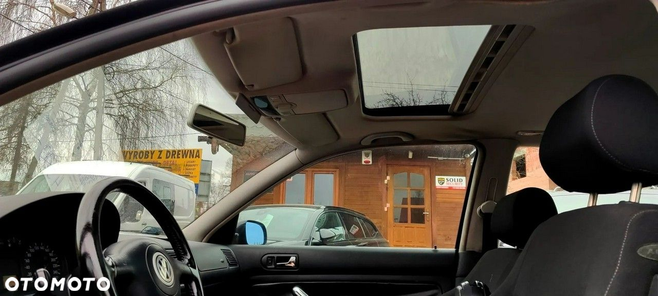 Volkswagen Golf - 8