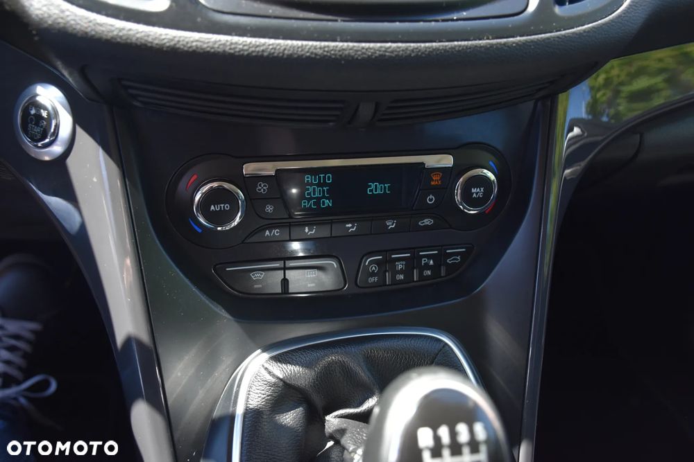 Ford Kuga 2.0 TDCi 4x4 Titanium - 19