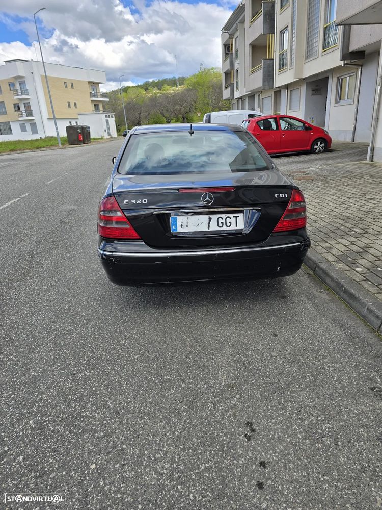 Mercedes-Benz E 320 CDI Elegance - 2