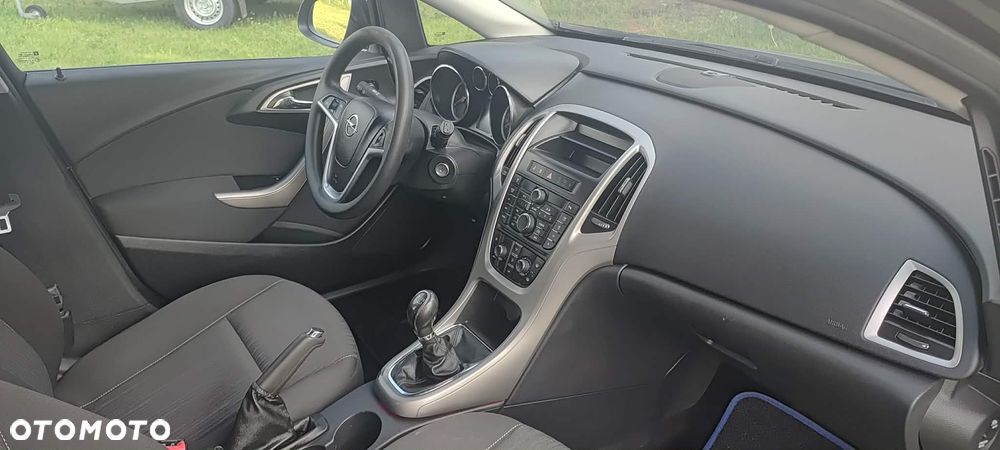 Opel Astra - 9