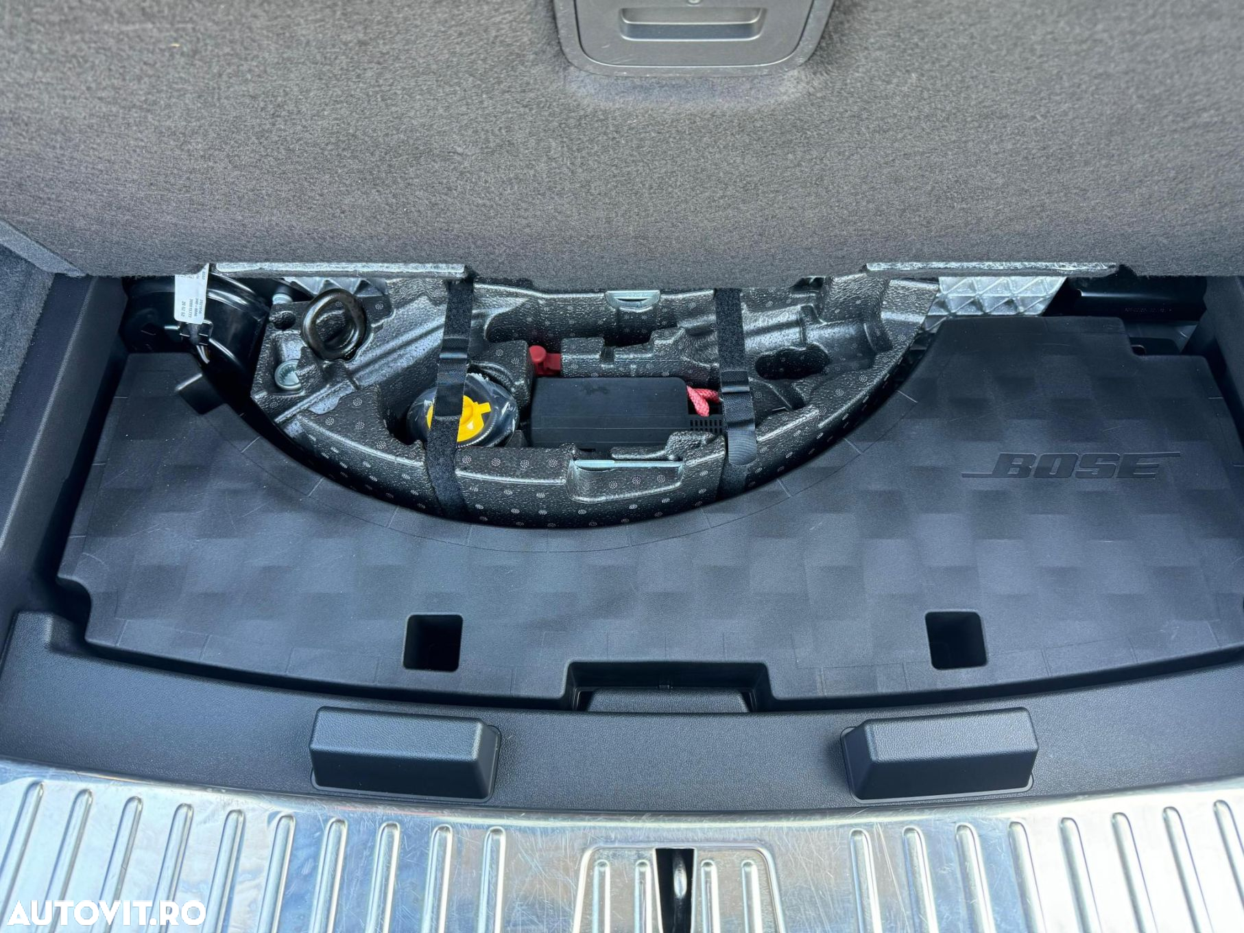 Porsche Cayenne E-Hybrid Tiptronic S - 36