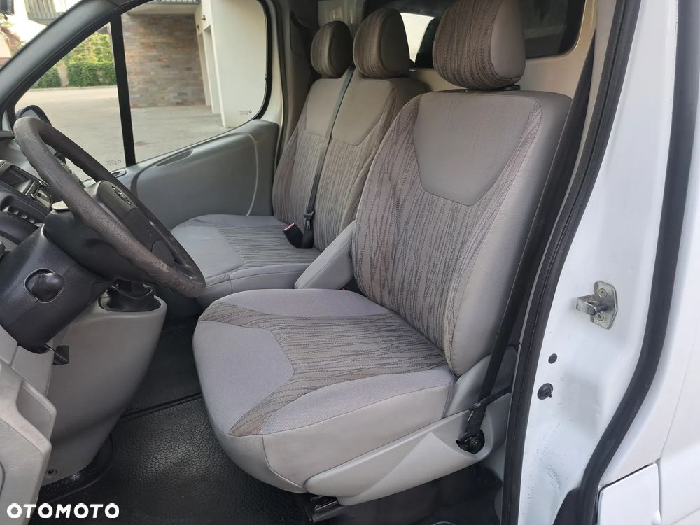 Renault Trafic - 8