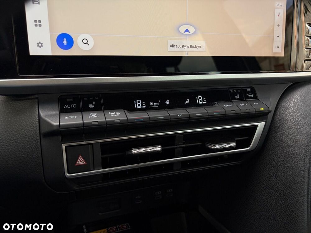 Toyota Camry - 18