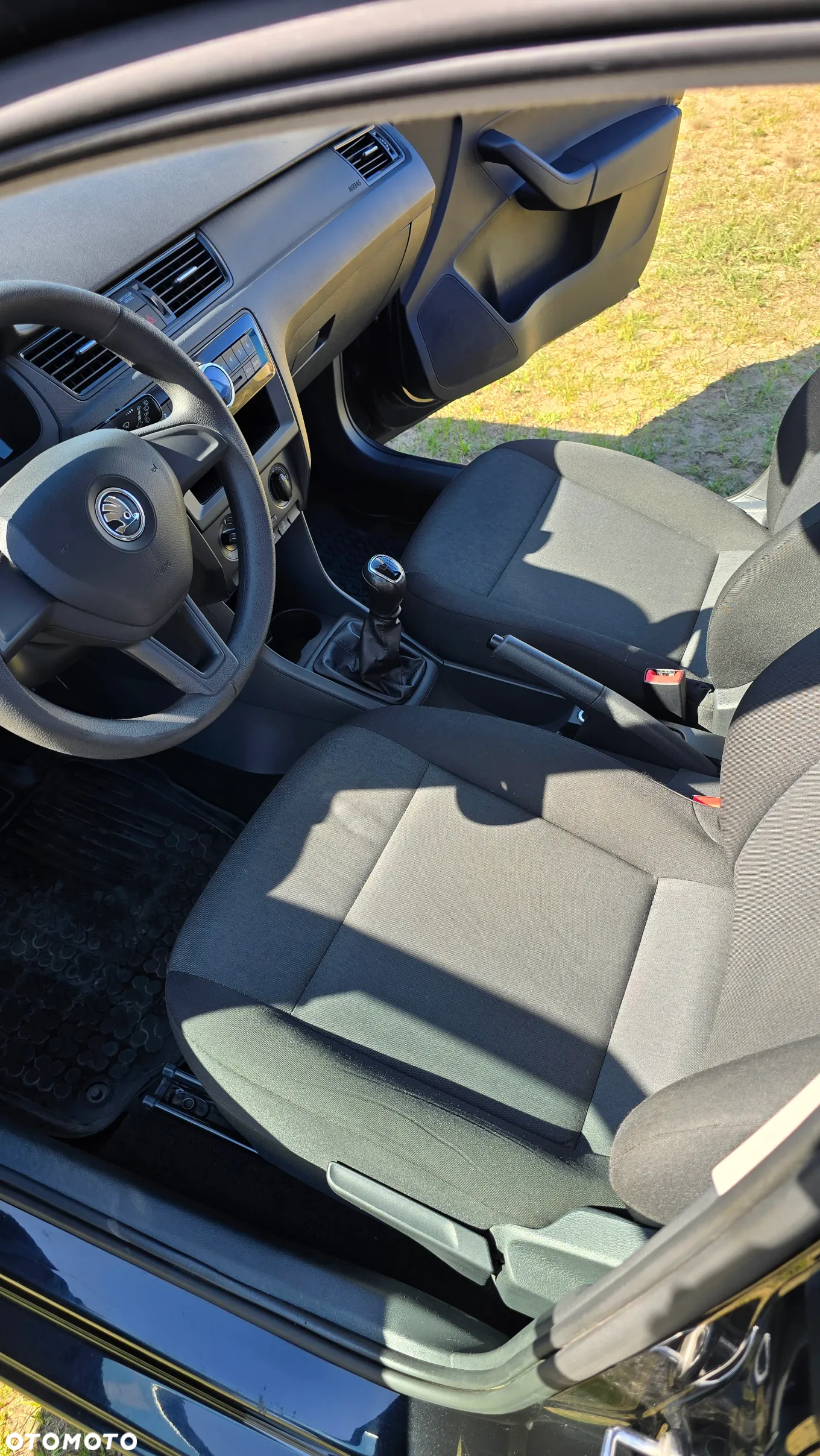 Skoda RAPID 1.2 TSI Active - 9