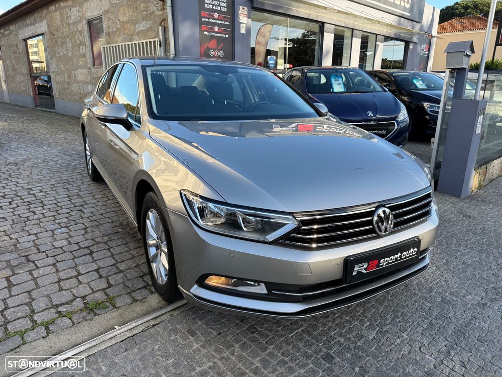 VW Passat 1.6 TDI Highline - 3