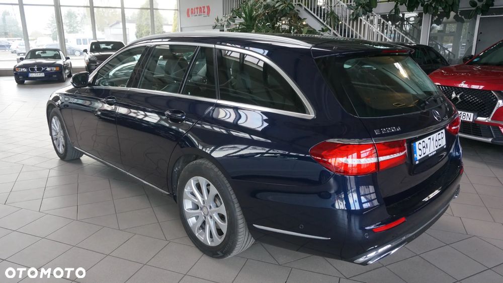 Mercedes-Benz Klasa E 220 d 9G-TRONIC - 4