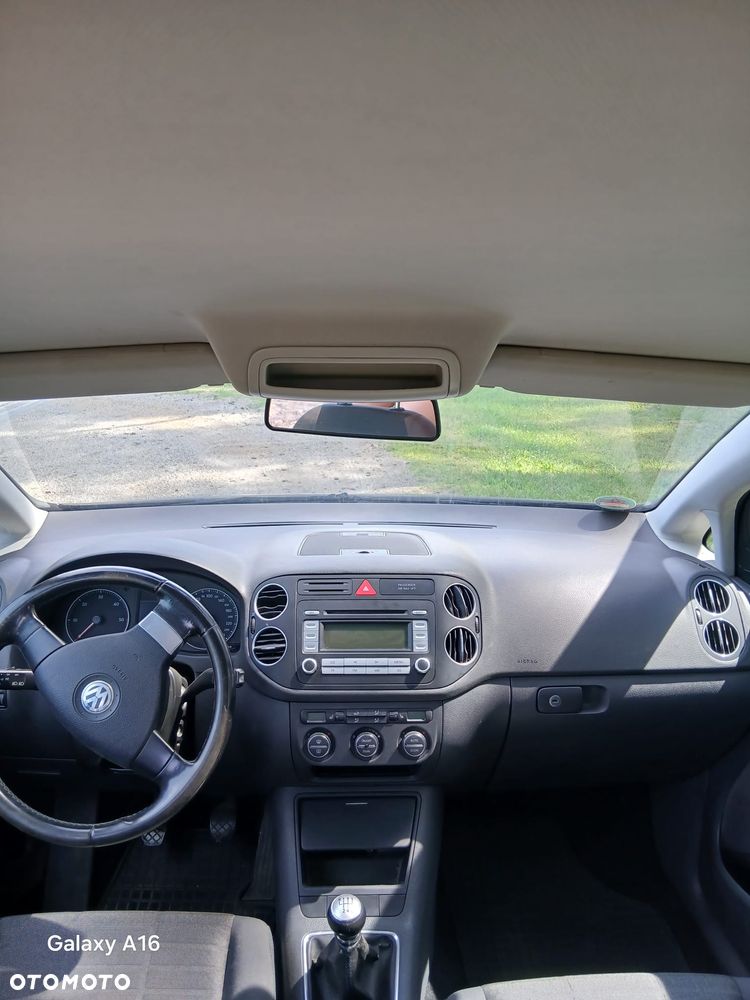 Volkswagen Golf Plus 1.9 TDI Tour - 18