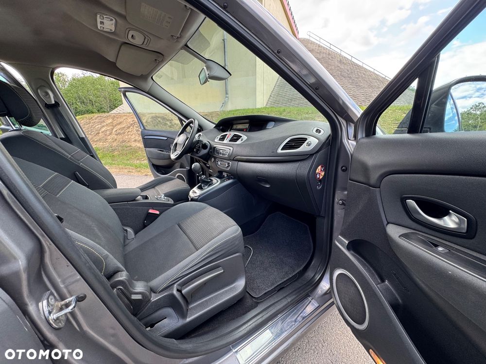 Renault Scenic - 24