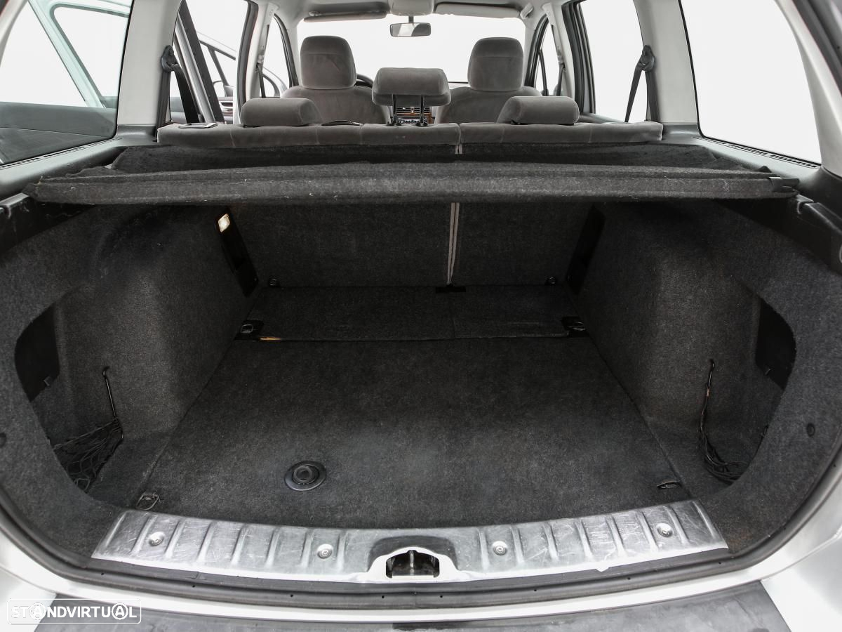 Peugeot 307 SW - 13