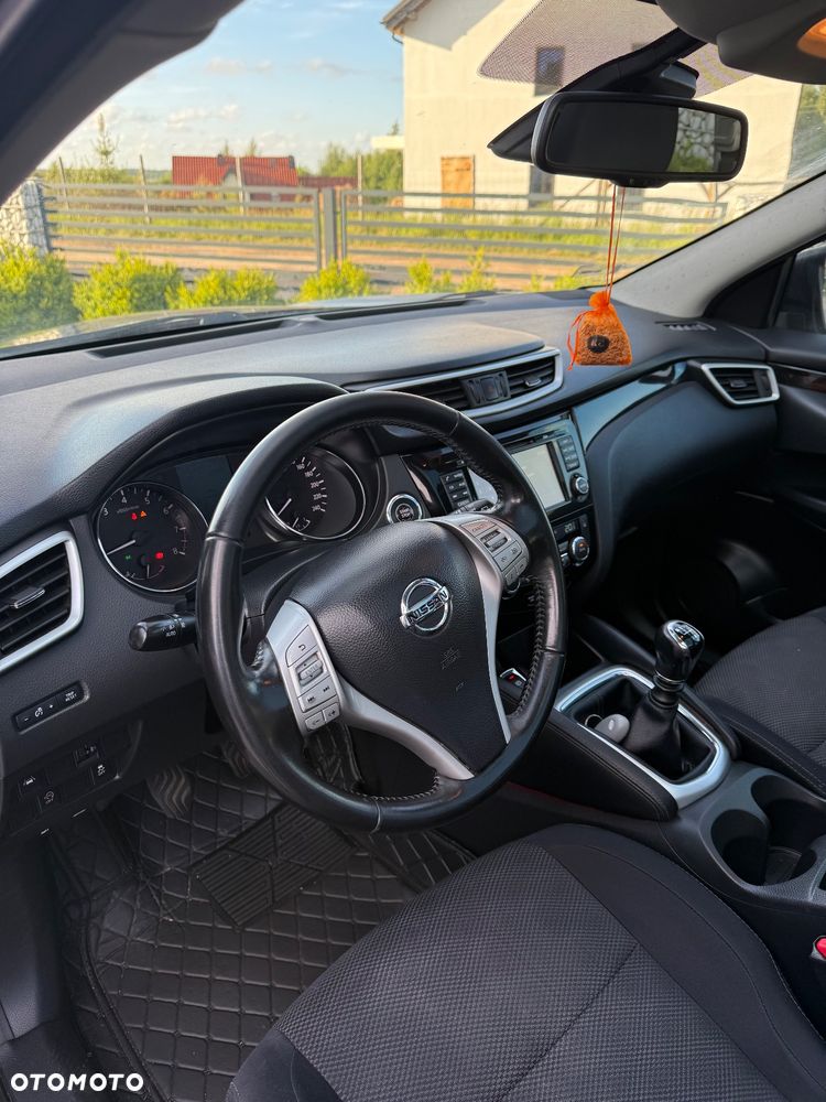 Nissan Qashqai 1.2 DIG-T N-Vision EU6 - 15