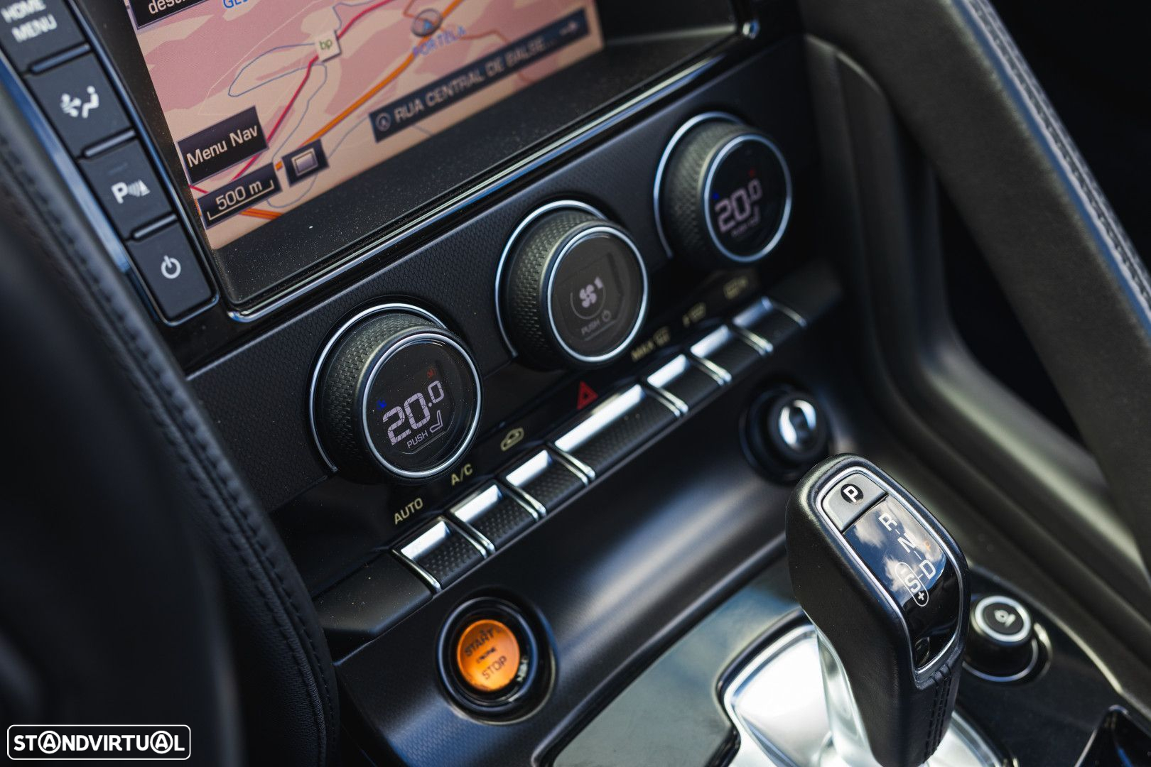 Jaguar F-Type V8 Cabriolet S - 11