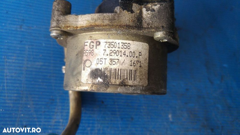pompa vacuum 1.3 jtd 188a9000 fiat doblo idea punto 188 lancia musa ypsilon 73501358 - 2