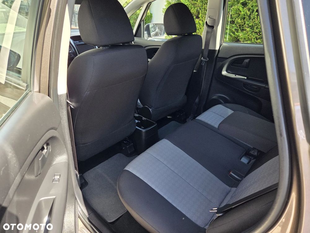 Kia Venga 1.4 CVVT Dream Team Edition - 6