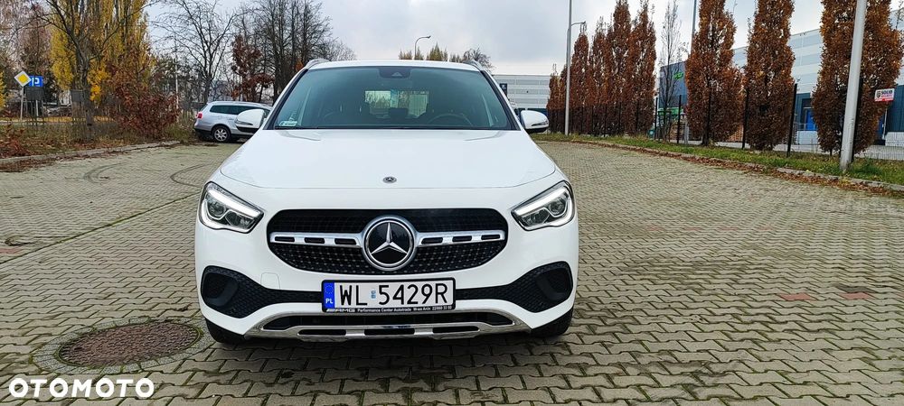 Mercedes-Benz GLA 200 Business Edition - 2